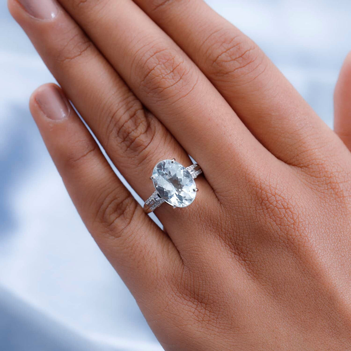 10K White Gold Oval Blue Aquamarine White Diamond Ring Size 9 Ct 4.25 G-H Color I3 Clarity D93541